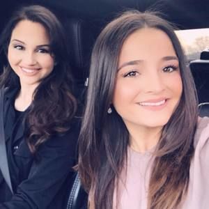 Meet your Posher, Aya